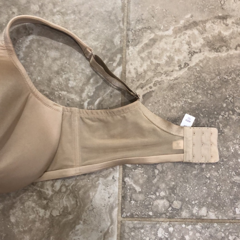 Cacique Satin Full Coverage With Wire Size 40dd - image 3